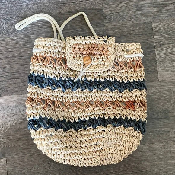 Handcrafted Woven Straw Tote Bag - Multicolor - Picture 1 of 3